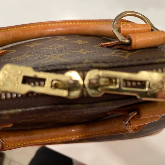 SOLD - Louis Vuitton Alma Bb Authentic - Picture 14 of 15